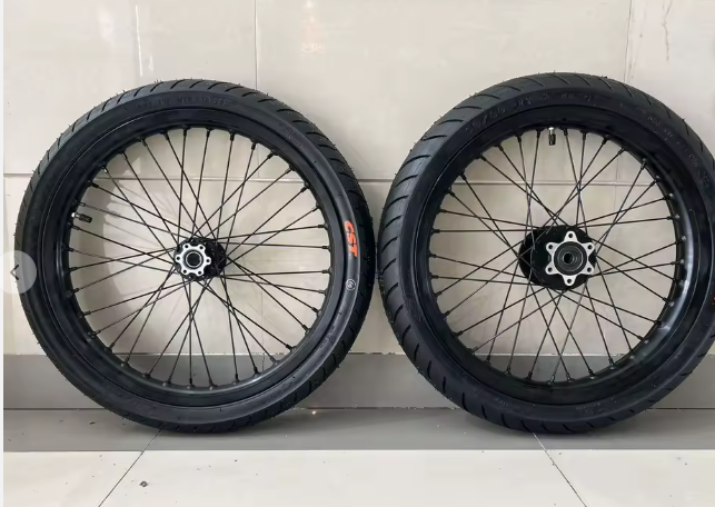 17*1.6 Inch Wheels for Light Bee Supermoto Wheel Set on Road Wheels Set pre order